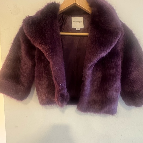 Habitual Girl Plum Purple Faux Fur Coat - Size 4/5 - Picture 3 of 12